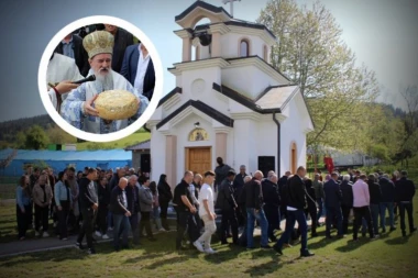 ZA MANJE OD TRI GODINE PODIGLI CRKVU U MALOM SELU KOD PLJEVALJA: Vladika Atanasije osveštao Hram Svetih Kirila i Metodija i sabrao vernike na prvoj liturgiji