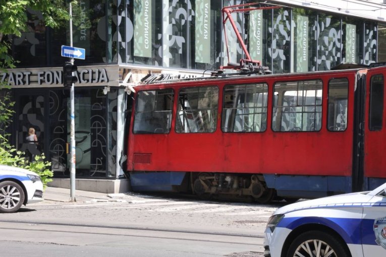 Tramvaj udario u zgradu na Dorćolu