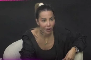 NACIJA U ŠOKU! ISPLIVALE INFORMACIJE O MALOJ NORI - Zbog ovoga plače kod kuće! ANELI SE IZBLAMIRALA! (VIDEO)