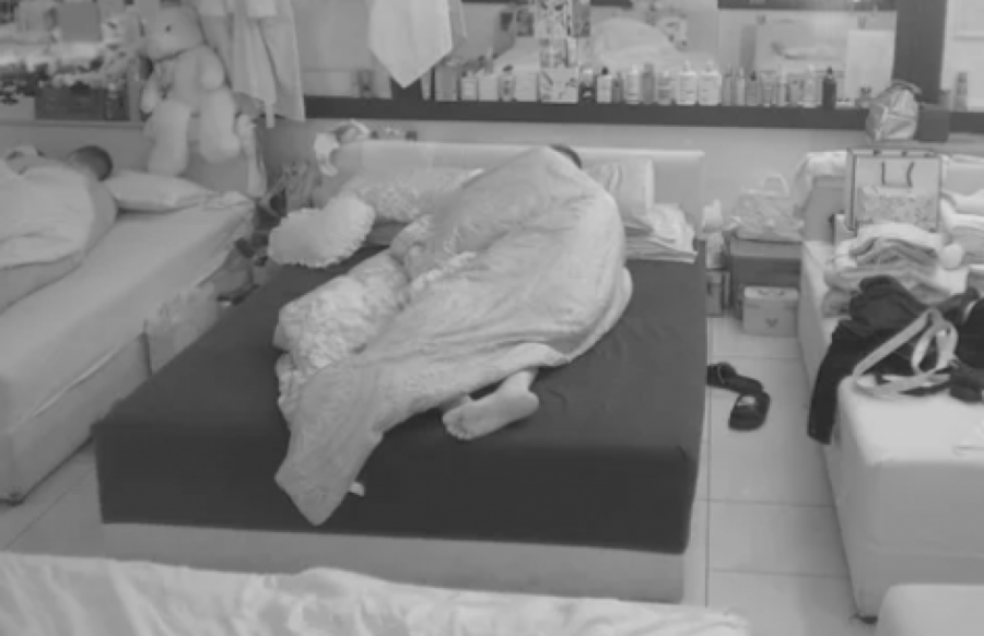 ASMIN DEMOLIRAO MAJINE SILIKONE: Razlupao ih na najbrutalniji način, takmičari poskakali kad su čuli OVE JAUKE!