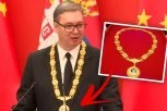 U KINI NEMA VEĆE ČASTI OD OVE MEDALJE, A SAD KRASI PREDSEDNIKA SRBIJE: Zlatno plava, na njoj golubica i mnoštvo simbola, svaki šalje duboku poruku (FOTO)