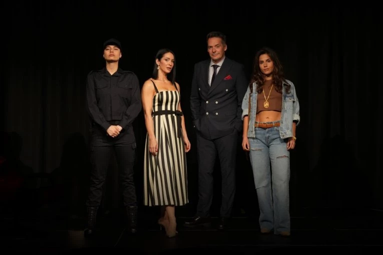 Svi rejtinzi pali pred emocijama: Održana premijera predstave „Rejting tajm“ Darka Bajića u Teatru Humanosti