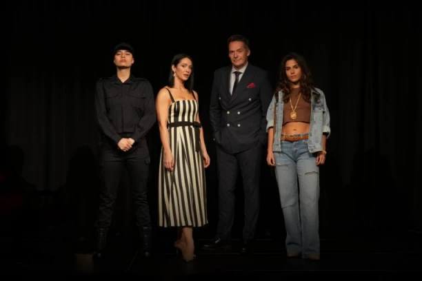 Svi rejtinzi pali pred emocijama: Održana premijera predstave „Rejting tajm“ Darka Bajića u Teatru Humanosti