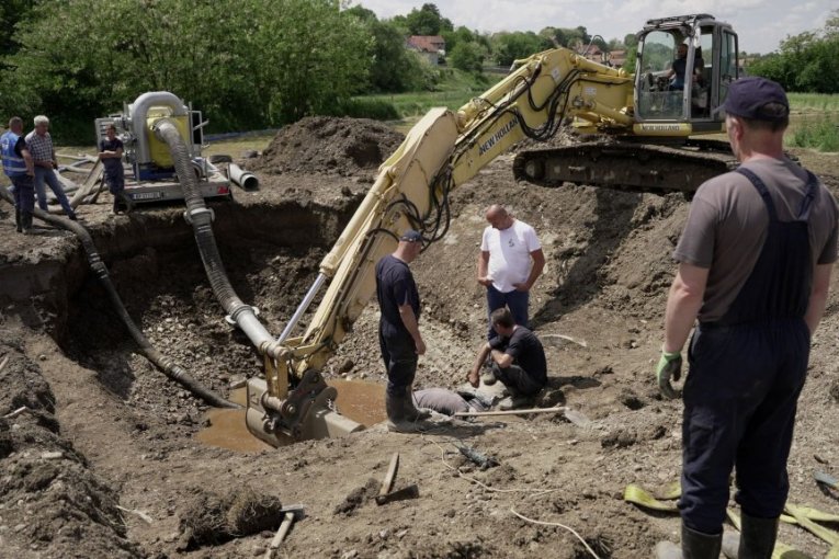 HITNO ZASEDA ŠTAB ZA VANREDNE SITUACIJE! Pet gradova na udaru zbog ozbiljnog kvara na vodosistemu: "Sistem gubi 70 litara vode u sekundi"