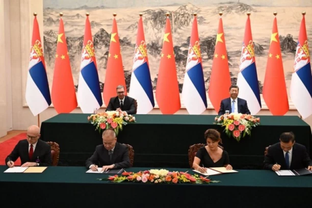 SPORAZUMI SA KINOM NISU KREDITNA ZADUŽENJA! Vučić iz Pekinga posao jasnu poruku!