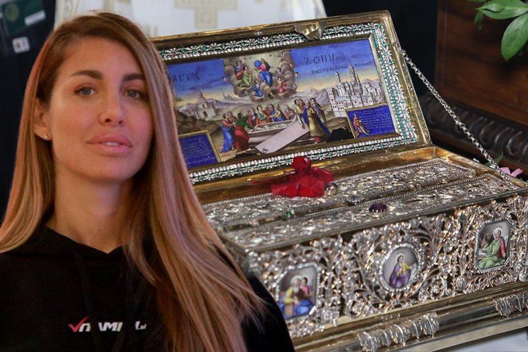 ЖЕНА СЛОБЫ ЦЕЛОВАЛА ПОЯС ПРЕСВЯТОЙ БОГОРОДИЦЫ: Елена сняла невероятное зрелище (ВИДЕО)