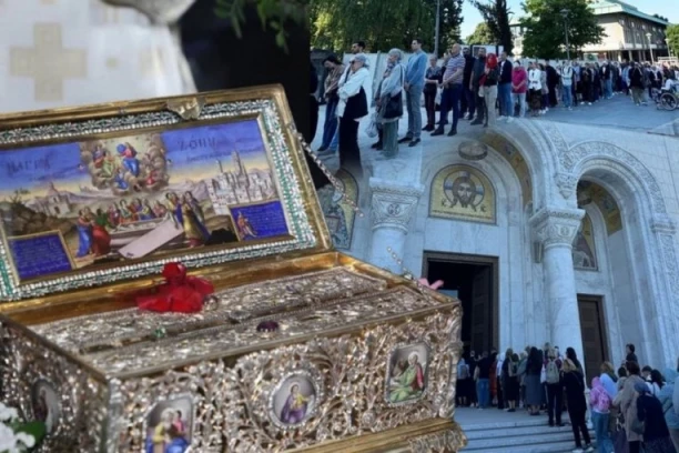 OVO JE STROGO ZABRANJENO DOK STOJITE ISPRED HRAMA: Evo šta nikako ne smete da radite dok čekate da celivate pojas Presvete Bogorodice