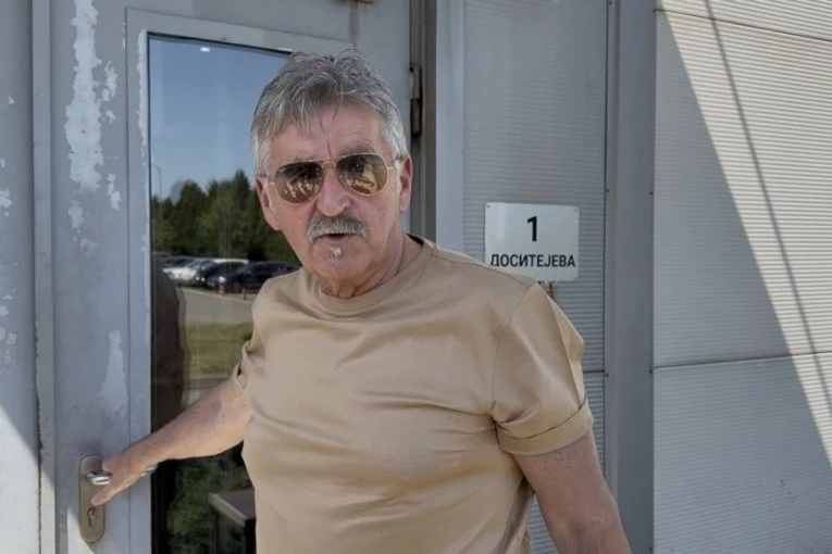 "DOKTOR MI JE REKAO DA IMAM TRI GODINE ŽIVOTA": Ispovest Dragana Stojkovića Bosanaca KIDA DUŠU NA KOMADE!
