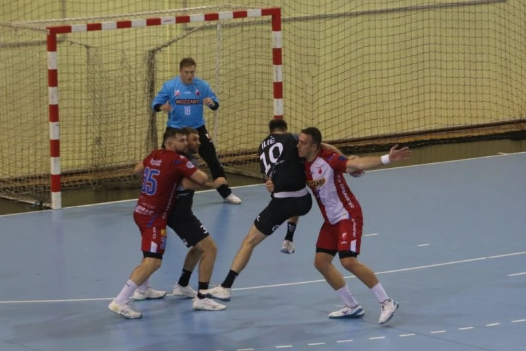 NIKAD ŠOKANTNIJA ZAVRŠNICA! Partizan šampion Srbije, Vojvodina odbila da izađe na teren!