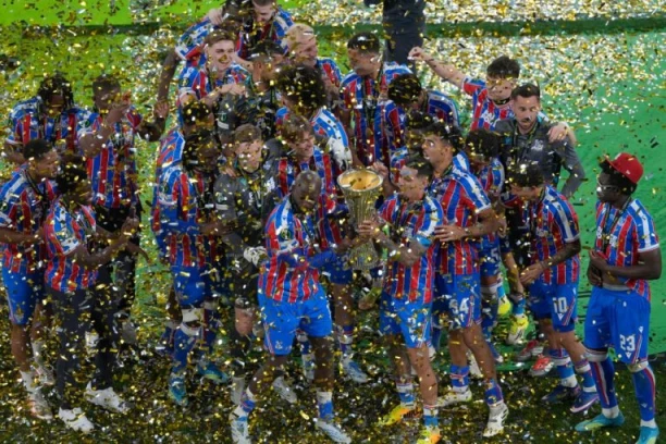 RAJO VIŠE NIJE NI ZASLUŽIO! Istorija - Kristal Palas šampion Lige Konferencija!