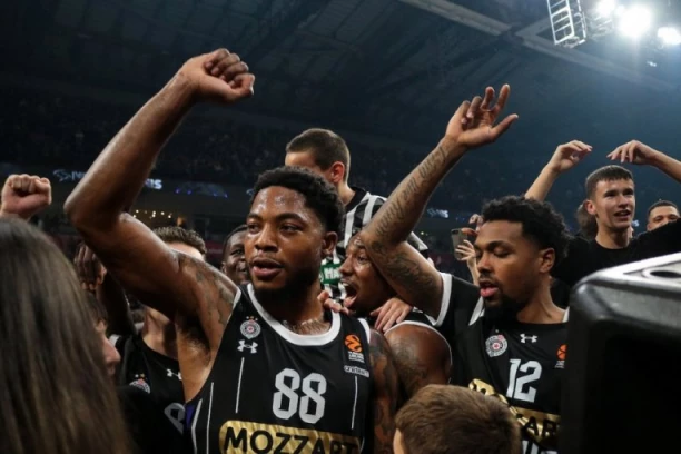 TAJRIK ISPROZIVAO GROBARE, A TO NIJE NAJGORE: Reakcija Sterlinga Brauna uzdrmaće Partizan