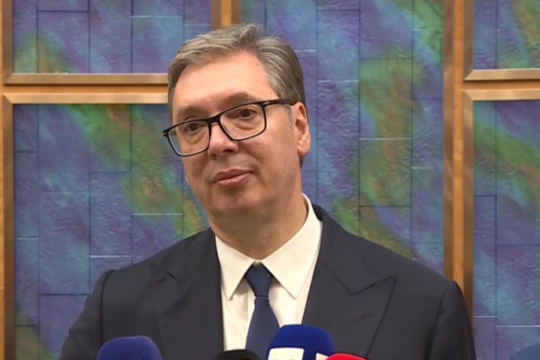 "NAŠA ARMIJA PRAVI KVANTNE SKOKOVE": Vučić POSLAO JAKU PORUKU: Vojska će biti dovoljno snažna da nas zaštiti od svakoga