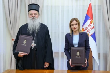 Milica Đurđvić Stamenkovski i mitropolit Teodosije potpisali sporazum o podršci ugroženima na KiM