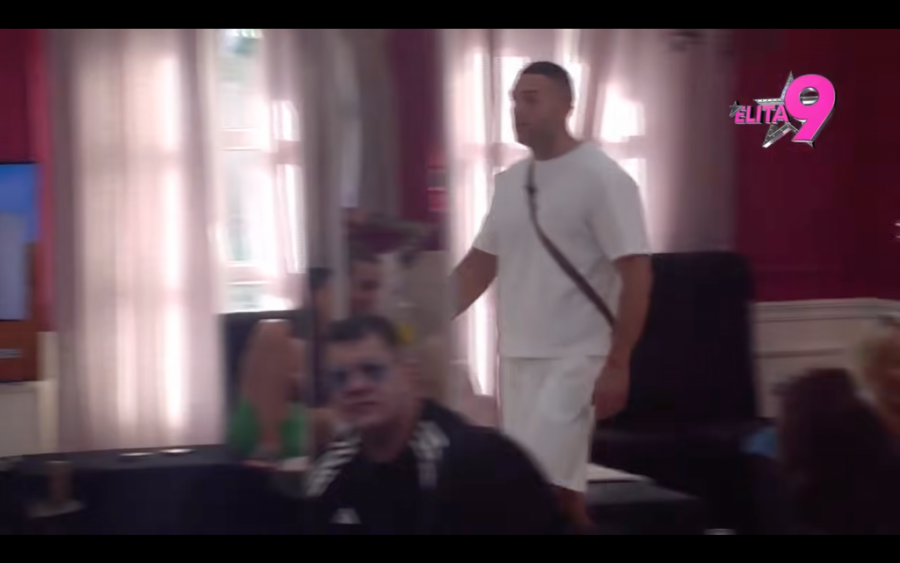 LAŽIRALA TRUDNOĆU! KRV PO PLOČICAMA - Isplivala STROGO ČUVANA tajna Anite Stanojlović! UČESNICI "ELITE 9" ZAPREPAŠĆENI! (VIDEO)