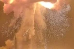 NARANDŽASTO NEBO, EKSPLODIRALA BEZOSOVA RAKETA! Prasak na Floridi, TRESLE SE kuće, lansirna rampa potpuno UNIŠTENA! (VIDEO)