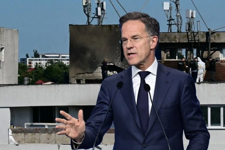 "NATO ĆE BRANITI SVAKI PEDALJ..." Generalni sekretar NATO Rute poslao BRUTALNU PORUKU Rusiji posle UDARA drona u Rumuniji!