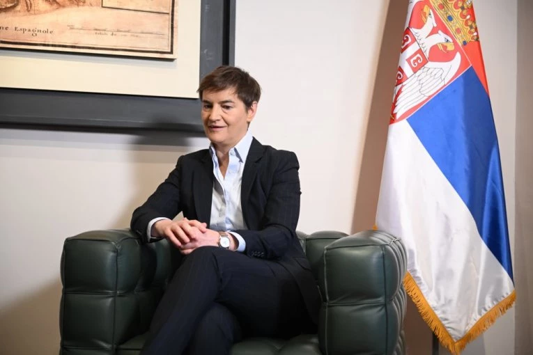 BRNABIĆEVA PRAVO U METU! Predsednik Vučić je jedini objavio rat mafiji i to svi znaju!