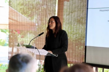 SRPSKA PAMET ČUVA ŠUME! Stiže softver za monitoring njihovog očuvanja - Ministarka Pavkov: Građani će moći da uživaju u ekosistemima