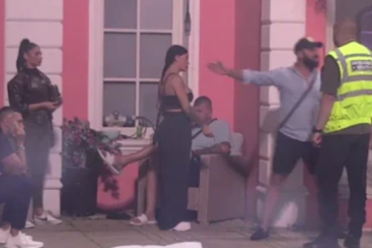 Luka Vujović napao Uroša Stanića