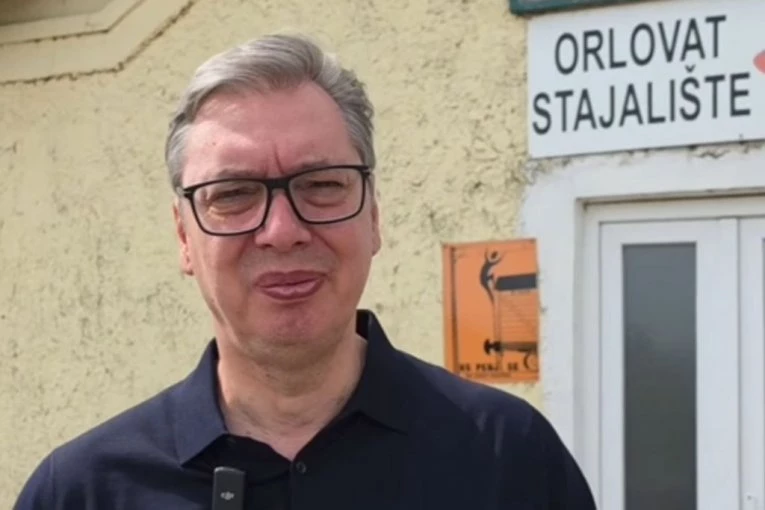"OBEĆAVAM DA ĆEMO U NAREDNIM MESECIMA REKONSTRUISATI I OVU I MNOGE DRUGE ŽELEZNICKE STANICE!" Oglasio se Vučić iz Orlovata! (VIDEO)
