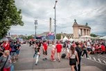 MOMCI, DA NISTE MALO ZALUTALI?! Neverovatno čije smo navijače zatekli u Budimpešti pred finale LŠ (FOTO)