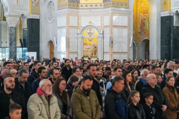 ŠTA SE NE SNE RADITI NA PRAZNIK DUHOVI: Jeromonah Konstantin otkriva šta je istina, a šta su samo zablude