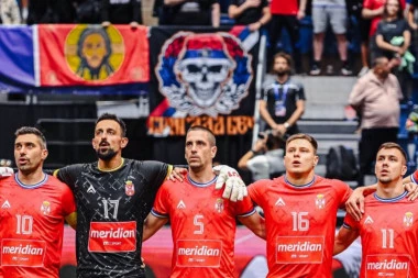 GOLMAN GRČKE PRAVI ČUDA NA GOLU: Srbija napada, ali i dalje ima gol minusa!