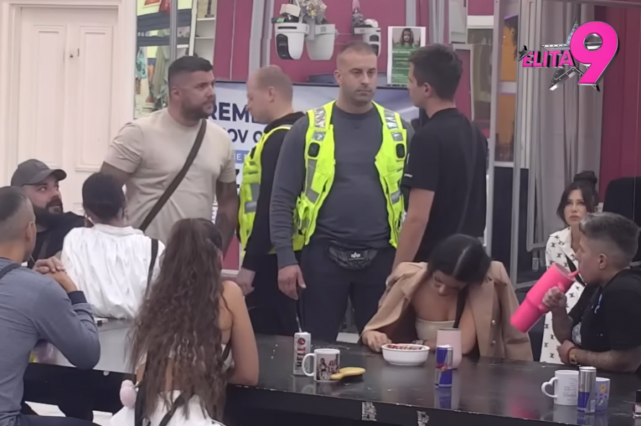 OBEZBEĐENJE JEDVA OBUZDALO PODIVLJALOG ASMINA! Voditeljka prebledela od straha, nastao neviđeni LOM tokom emisije!