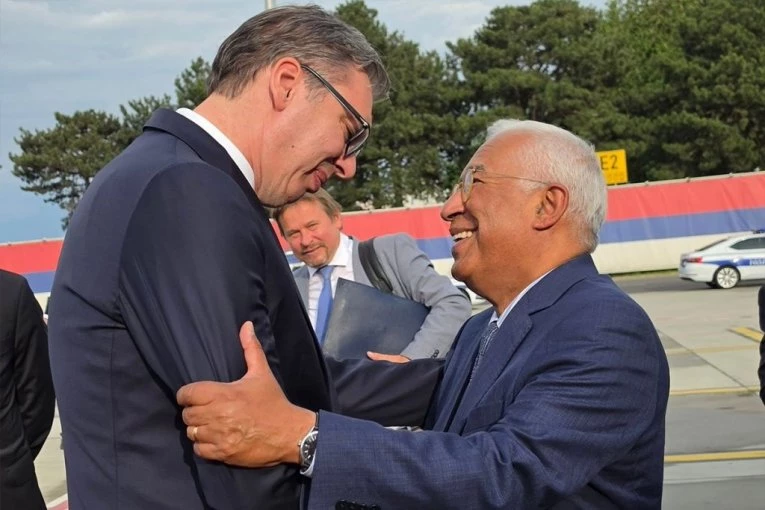 "DOBRO DOŠLI U SRBIJU, DRAGI ANTONIO!" Vučić dočekao Koštu na aerodromu u Beogradu - Članstvo u EU naš strateški cilj! (FOTO)