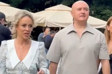 NEPRIJATNA SCENA NA SLAVLJU UROŠA ŽIVKOVIĆA! Evo kako je protekao susret BIVŠIH prijateljica - Slađa Alegro ISKULIRALA Andeanu! (VIDEO)
