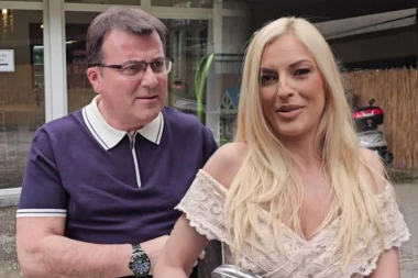 MIKICA ZA UNUKA SAZNAO PREKO MEDIJA! Goga Gačić stigla na porodičnu proslavu, OD MARKA NI TRAGA NI GLASA! (VIDEO)