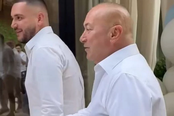 HAOS NA ROĐENDANU SINA UROŠA ŽIVKOVIĆA! Pola estrade se sjatilo na proslavu, Đani IZAZVAO POTPUNU POMETNJU! (VIDEO)