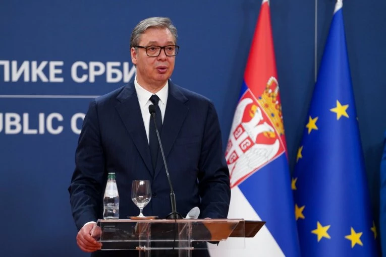 PREDSEDNIK VUČIĆ DONEO ODLUKU! Ni ovo važno upozorenje ga neće sprečiti!