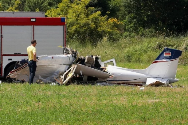 AVION SE PREPOLOVIO PRI UDARU! JEZIVI detalji pada letelice u Hrvatskoj: Pilot iznenada napravio spiralu i ZABIO SE U ZEMLJU! (FOTO, VIDEO)