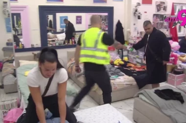 NAJMORBIDNIJE REČI BORE SATANE: Podivljali voditelj terorisao Boginju, nezapamćeni HAOS!
