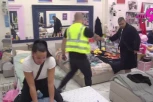 NAJMORBIDNIJE REČI BORE SATANE: Podivljali voditelj terorisao Boginju, nezapamćeni HAOS!