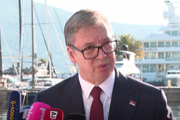 "VERUJEM DA SMO OTVORILI NOVA POLJA SARADNJE I VAŽNE PROJEKTE!" Vučić o razgovoru sa Micotakisom u Tivtu!