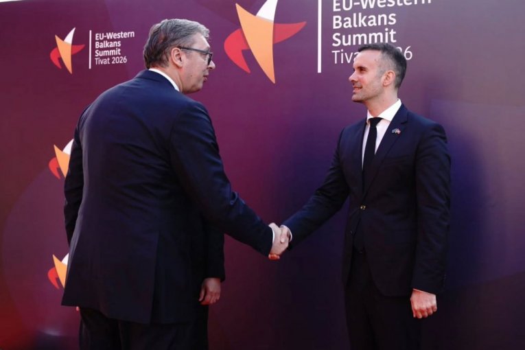 instagram.com/buducnostsrbijeav