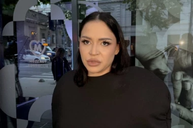 "TREBA DA IH BUDE SRAMOTA!" Aleksandra Mladenović BESNA KAO RIS ZBOG MINE KOSTIĆ, progovorila o ALKOHOLIZMU! (VIDEO, GALERIJA)