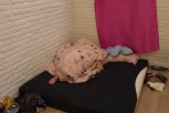 MAJINI SILIKONI PUCAJU KO BALONI: Asmin je rastavio u delove, jedva preživela PRVU TURU, a kad je dohvatio za DRUGU, počela da URLA!