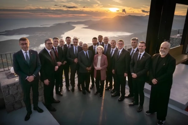 Vučić sa Fon der Lajen, Koštom, Mercom i Makronom: "O evropskoj budućnosti Srbije" (VIDEO)