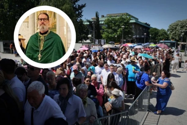 POZNATI SVEŠTENIK IZ AMERIKE ČEKAO 12 SATI DA SE POKLONI POJASU BOGORODICE: Otac Džosaja posle čekanja u redu, služio liturgiju sa patrijarhom Porfirijem