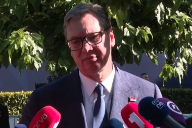 VUČIĆ SE OBRAĆA IZ TIVTA: Mi smo apsolutno za predlog Makrona i Merca, to će promeniti i ritam i energiju pristupanja EU(VIDEO)