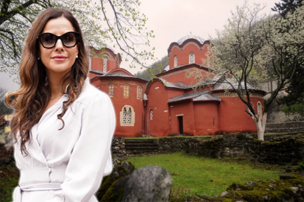 Tamara Vučić u Pećkoj patrijaršiji: Njeno elegantno izdanje privuklo je pažnju, a haljina oduševila mnoge (FOTO)