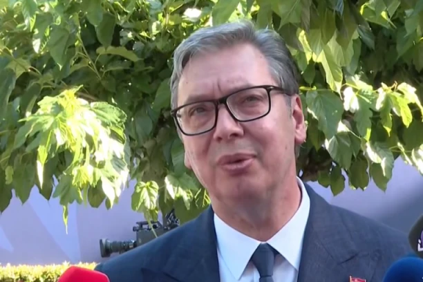 UVEK ĆEMO POMAGATI, BEZ OBZIRA NA NELAGODE! Poruka predsednika Vučić odjeknula iz Tivta!