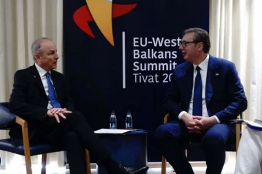 VUČIĆ U TIVTU RAZGOVARAO SA PREMIJEROM IRSKE! U fokusu razgovora proširenje EU! (FOTO)