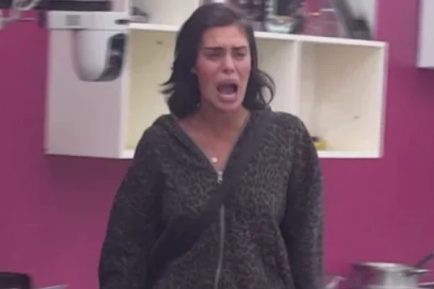 UZNEMIRUJUĆA SCENA U ELITI: Cela nacija BRUJI o izdanju Mine Vrbaški, STRAVIČAN URLIK se prolomio!