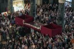 SVEČANI POVRATAK NA SVETU GORU: Časni pojas Presvete Bogorodice ispraćen iz Beograda posle istorijskog poklonjenja više od milion vernika (VIDEO)