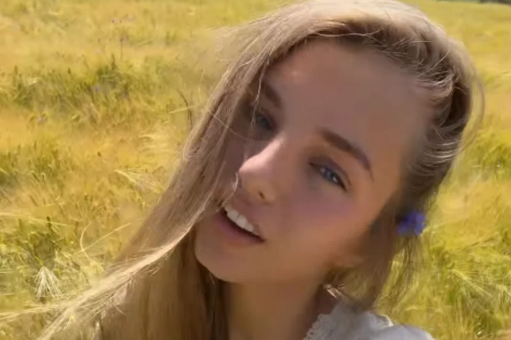 OVO JE ĆERKA DEJANA PETROVIĆA: Lepu Jovanu (18) pretukao brat MMA borca, a o njenom punoletsvu brujala je Srbija!