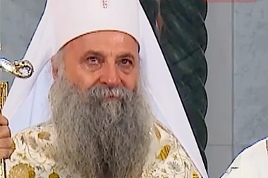 POGLEDAJTE SUZE PATRIJARHA PORFIRIJA: Srbija na veličanstven način ispratila Pojas Presvete Bogorodice - svetinji se poklonilo 1.100.000 ljudi! (VIDEO)